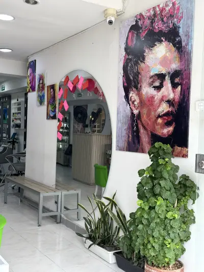 Entrada de LOVIT SPA en el centro de Armenia